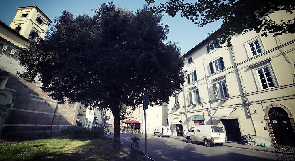 Hotel John B .&B. Lucca Affittacamere