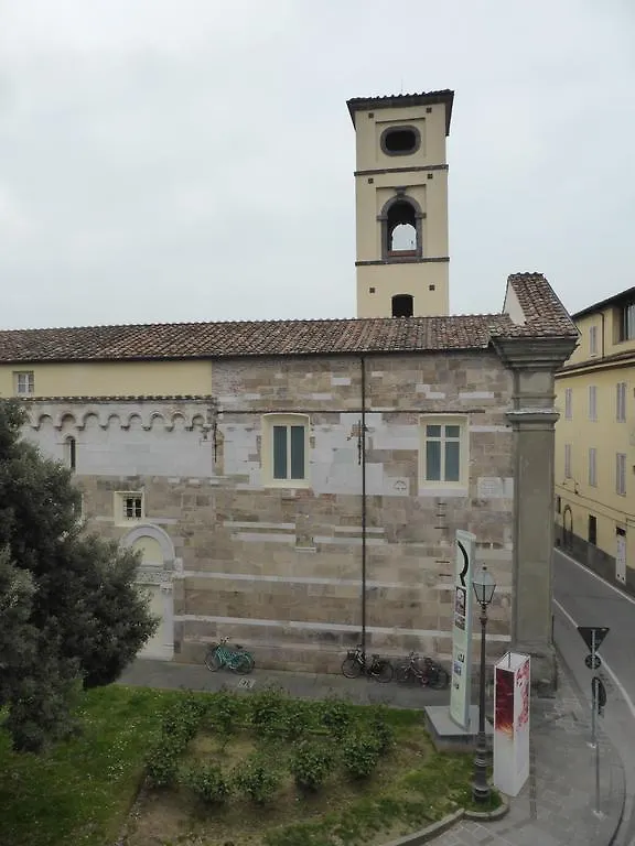 Hotel John B .&B. Lucca 2*,