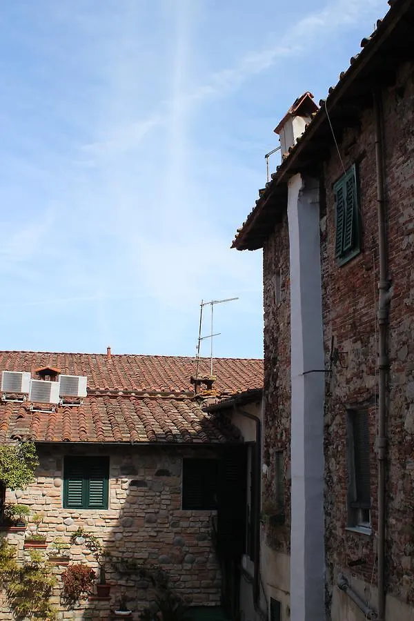 Hotel John B .&B. Lucca 2*,